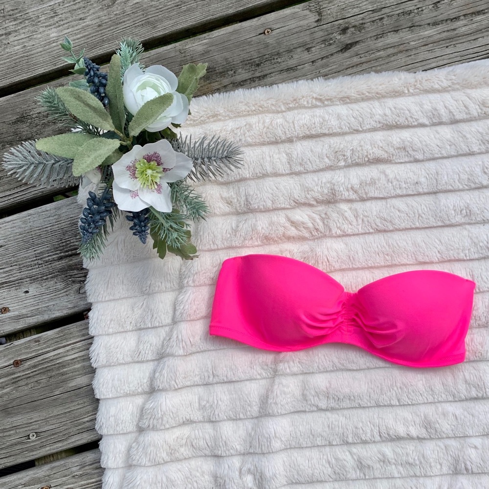VICTORIA’S SECRET BIKINI TOP✨